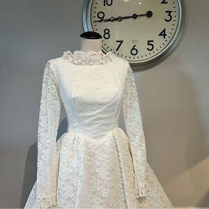 Vintage White Lace Wedding Dress